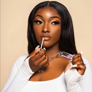 Meet your Posher, Rickina